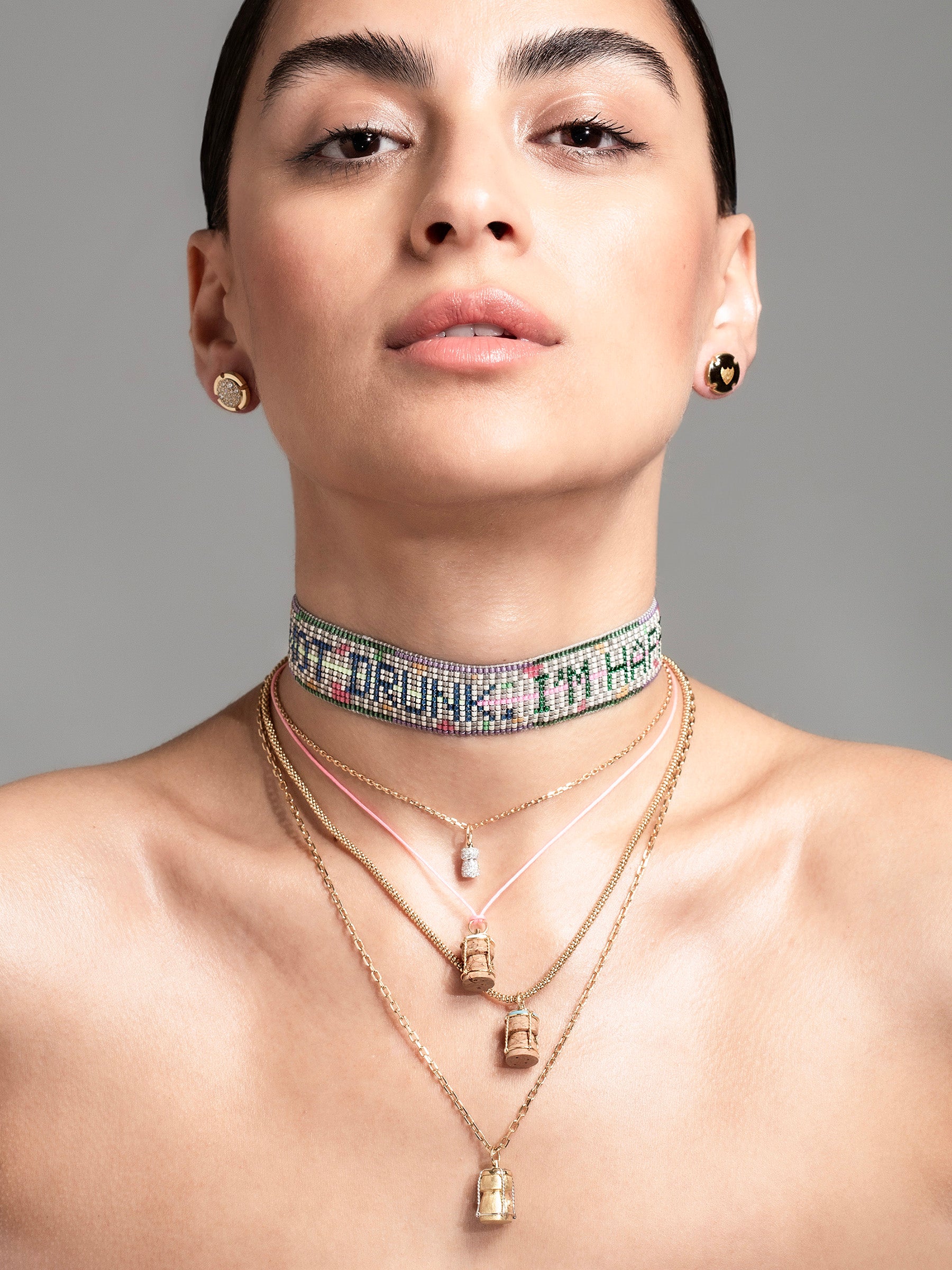 El Tapón pendant in yellow gold